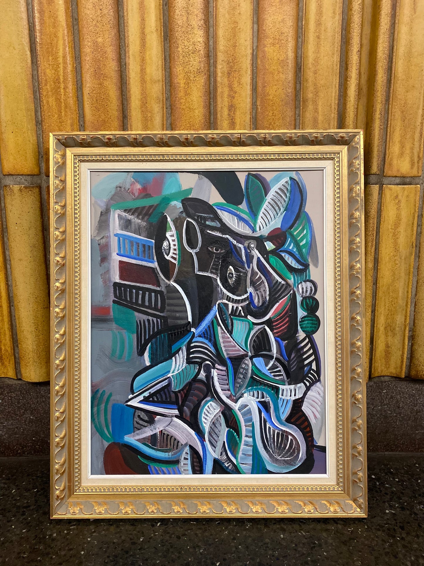 Woman looking out through the window – Oljemålning med guldram (100% klar)
